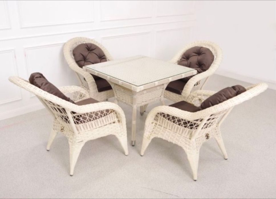 Ратанговой мебель