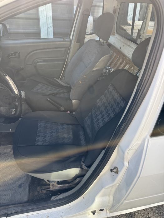 Vand dacia logan pick up