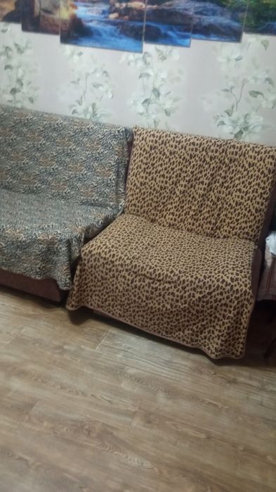 Продаю диван и два кресла