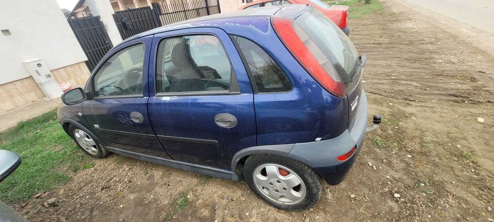Vand opel corsa an 2003