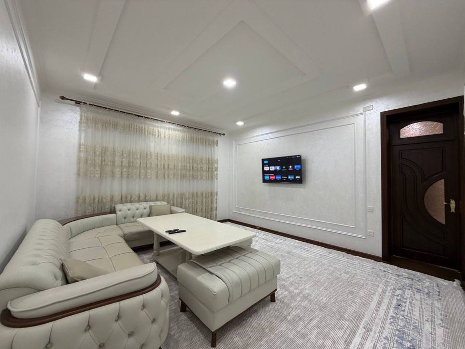 Продается 3х комнатная кв. 83м2. 1й этаж. Согдиана.