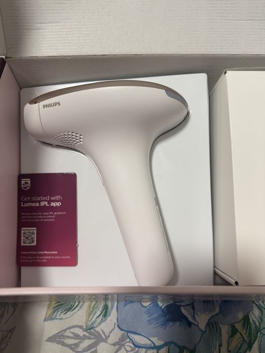 Фотоепилатор Philips Lumea