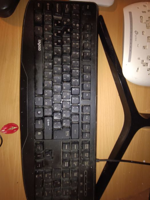 Кампютер Виндолвс-11 с манетором