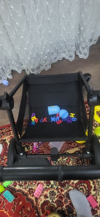 Продам коляску .. .