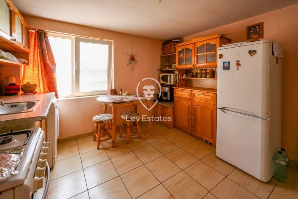 Продава се Къща в Средец - 140 кв.м за 750 €/кв.м - Снимка #3