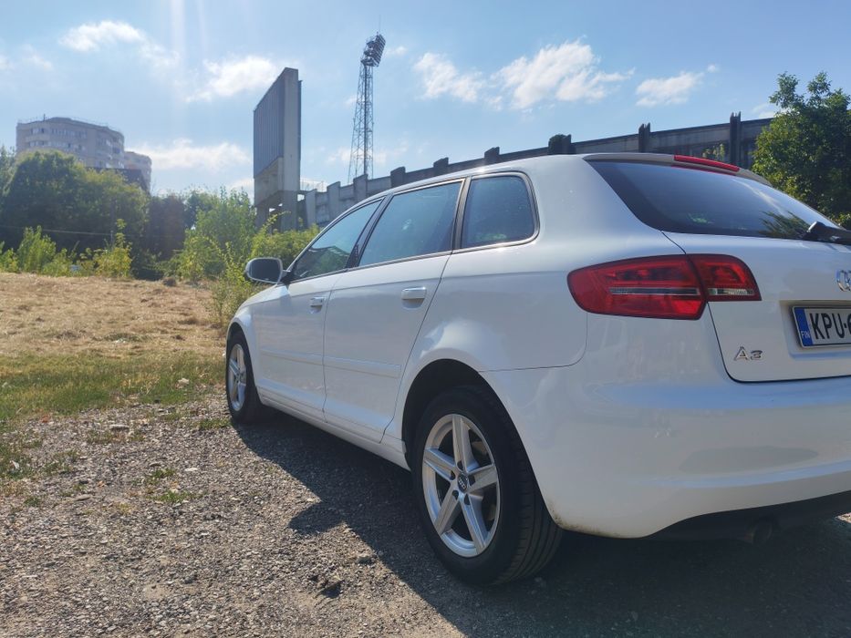 Vând Audi A3 - 2012