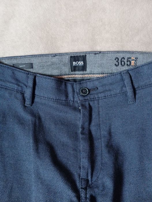 Pantaloni Hugo Boss 365 slim fit marimea 33/32