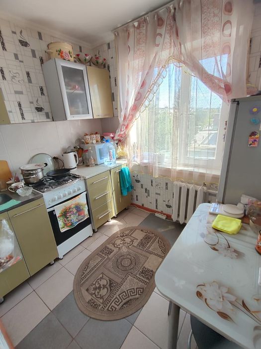 Продам 2 комн квар. 2-38- 4Этаж.