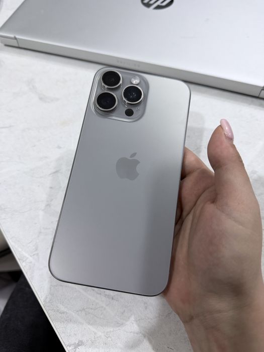 Iphone 15 pro max SIM+ eSIM