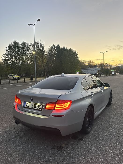 BMW 530D 245CP/ Pachet M/ Head up display/ Navi mare/ Bi Xenon