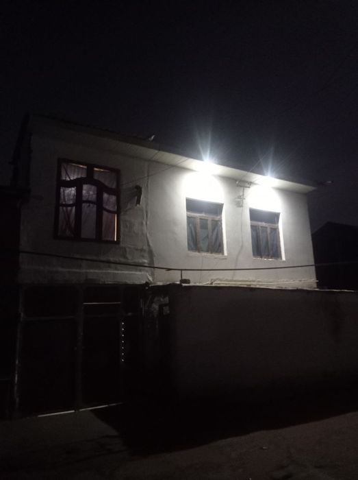 Hovli sotiladi hamma sharoiti bor