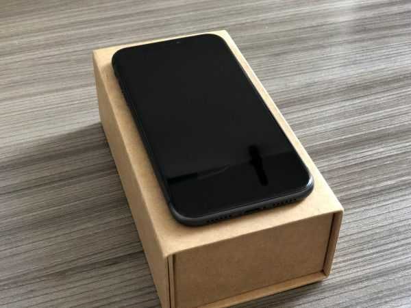 Iphone 11 БАТЕРИЯ - 2 ГОДИНИ ГАРАНЦИЯ - 64GB