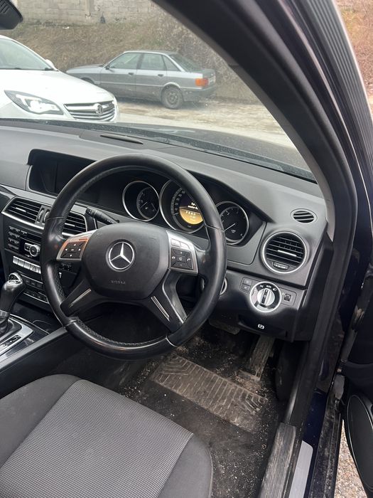 Mercedes c200 136