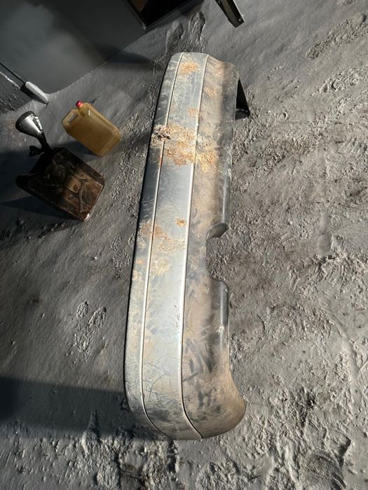 Продам задний бампер Ауди 80 купе