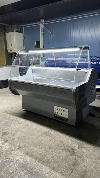 Vitrina frigorifica pentru mezeluri si cane / orizontala / gri