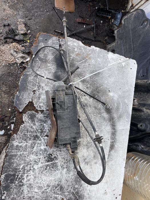 Ръчна спирачка Мерцедес S clas W221 / Mercedes С клас