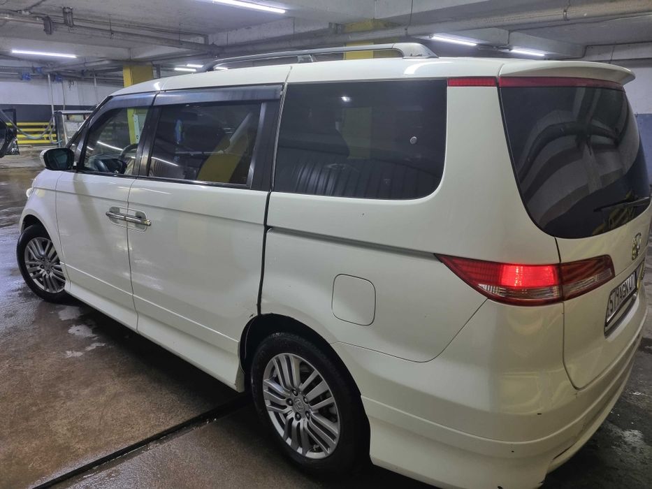 Транспорт автомобиль