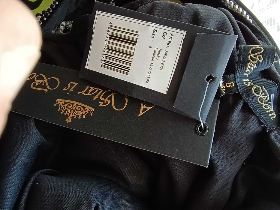 Rochie A Star Is Born nouă