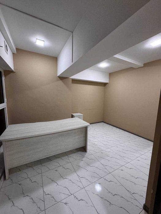 Сдается на ЦУМе, КОММЕРЧЕСКОЕ ПОМЕЩЕНИЕ 102 м2 + 10 м2.терраса.