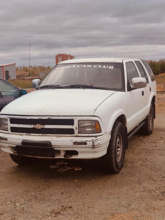 Продам chevroler blazer 1995 года
