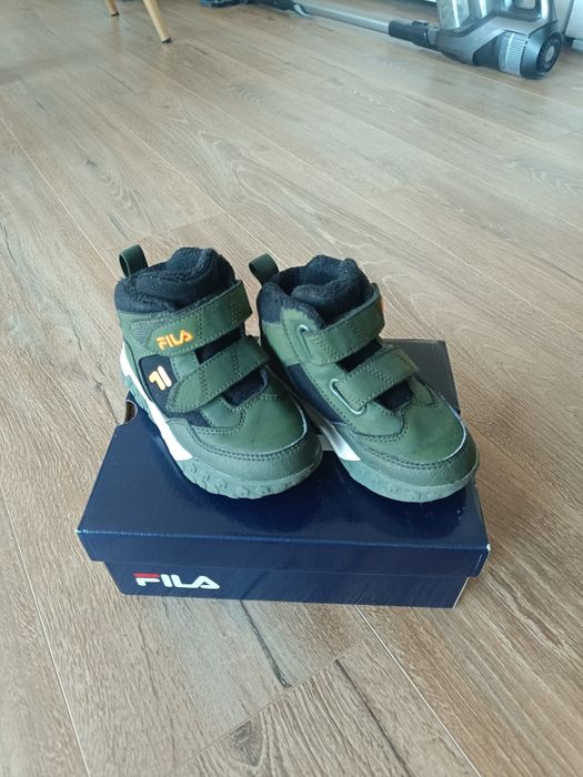 Детски зимни маратонки FILA