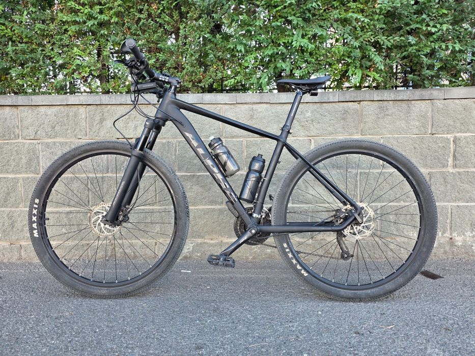 Продам велосипед MTB Alpha 29" — Maxxis, Shimano