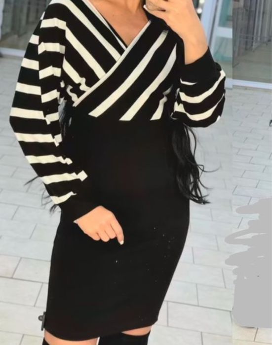 Продам новые платья