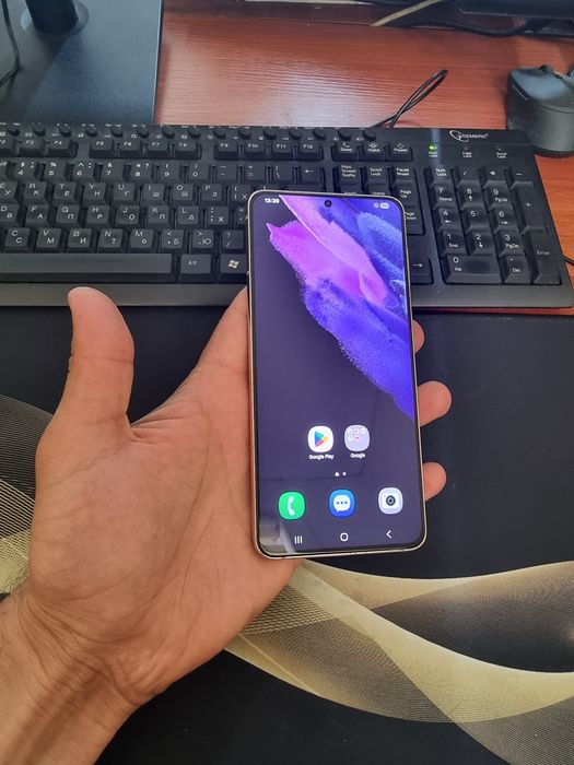 Samsung S21+ 5G 8/256gb ideal ochilmagan usta kurmagan aybi yuq