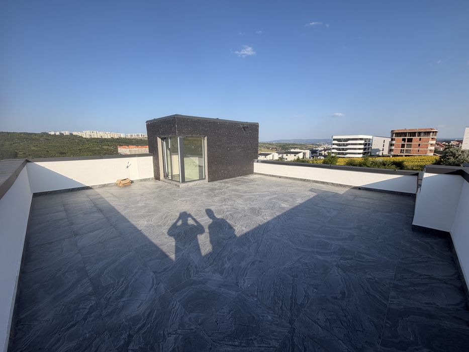 Casă Single 120mp  / REDIU /  Acoperis-TERASĂ 70mp !