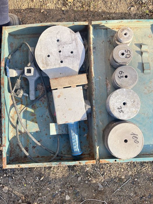 Утюк пластик сатылады срочно