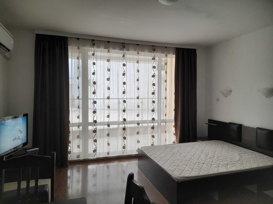 Дава се под наем Едностаен апартамент в Свети Влас - 50 кв.м за 250 € - Снимка #3