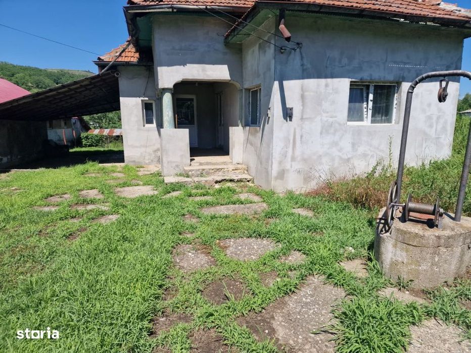 Casa caramida 4 camere + anexe - Calinesti  - Vranesti, Arges