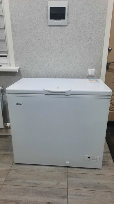 Продам морозильника, требует ремонта