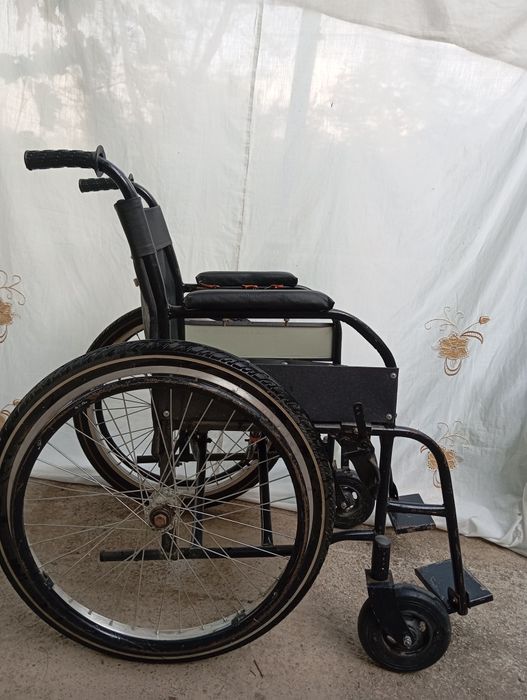 Коляска инвалидная . Коляска ааааааааааа