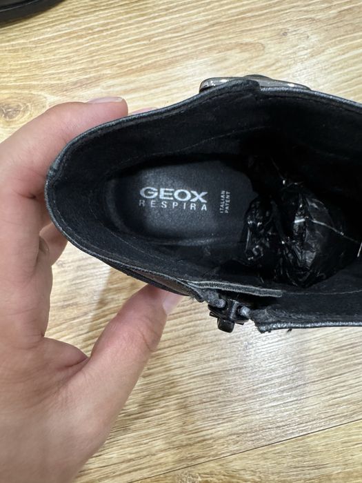 Продам кожаные сапоги 37 го размера