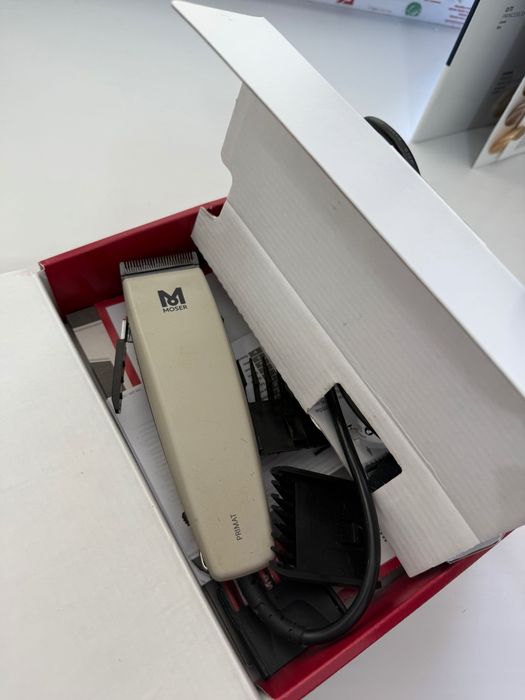 Продам машинку для стрижки волос