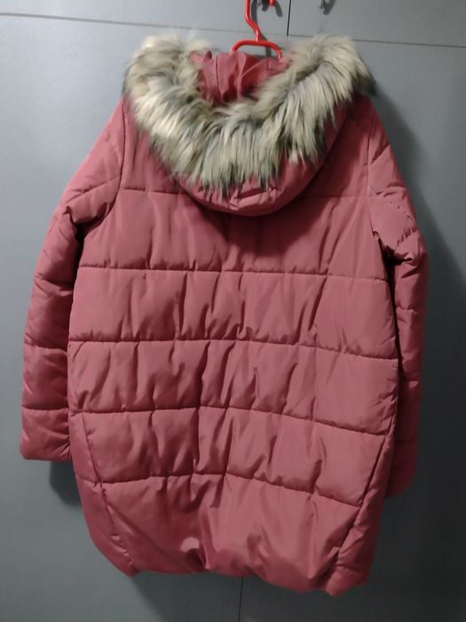 Vând scurta dama