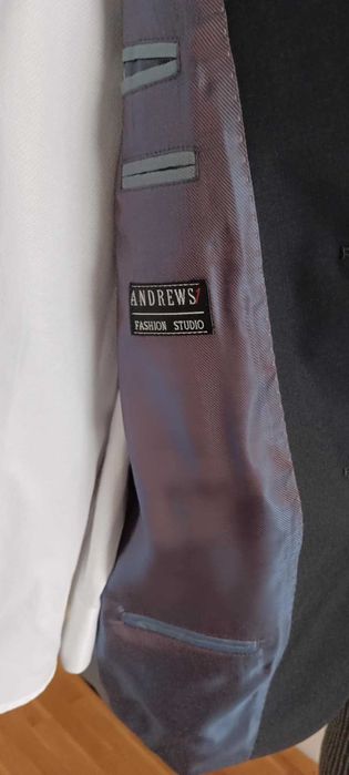 Мъжки костюм Andrews размер 52 и риза Andrews XL