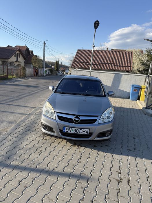 Vand sau schimb Opel Signum 1.9CDTI 150cp an 2008