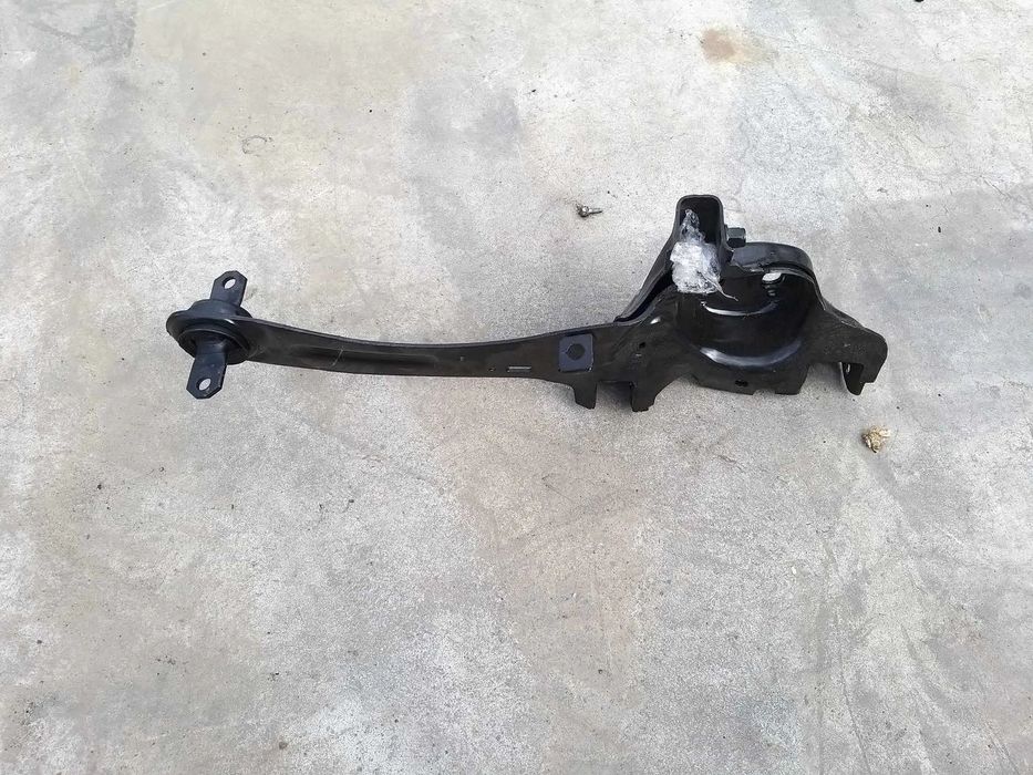 Brat punte dreapta spate ford focus 1 4s435a968aa 4628189