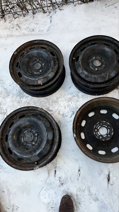 Anvelopa iarna +5 Jante de tabla pe 15 Golf IV