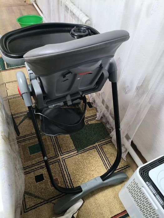 Детское кресло для кормления