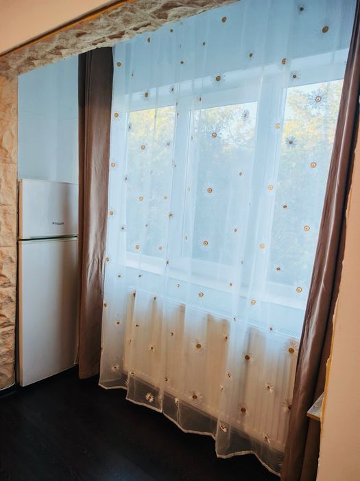 De închiriat apartament 1 camera. Zona Lipovei