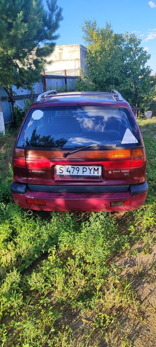 Митсубиси Спейс вагон