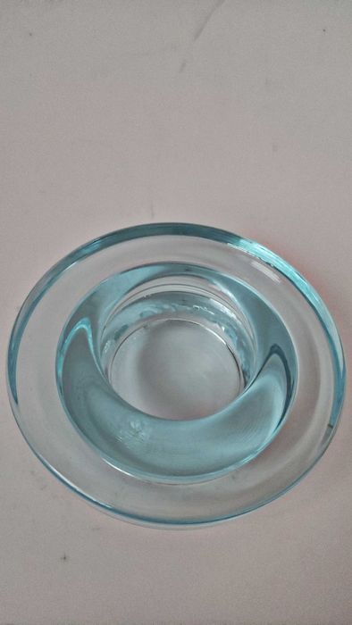 Ваза и свещник от цветно стъкло