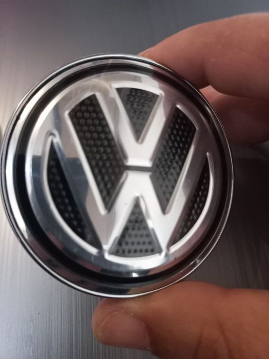 V w v w set 4 capace