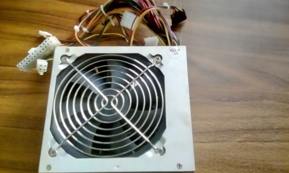 Захранване за компютър 300W