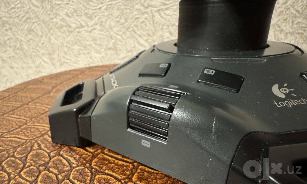Джойстик Logitech