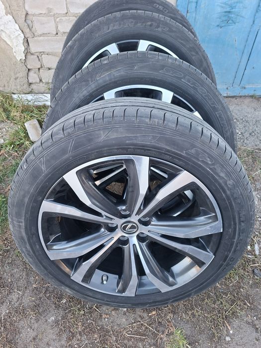Продам шины. 235/55/20 данлоп.