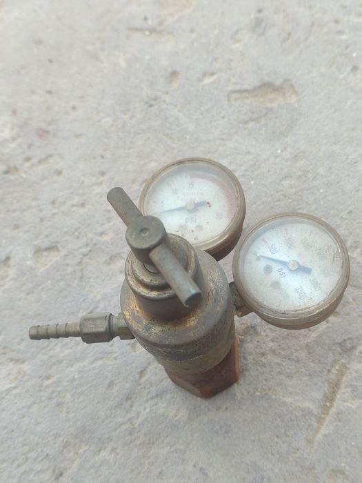 Газовый редуктор ацетиленовый